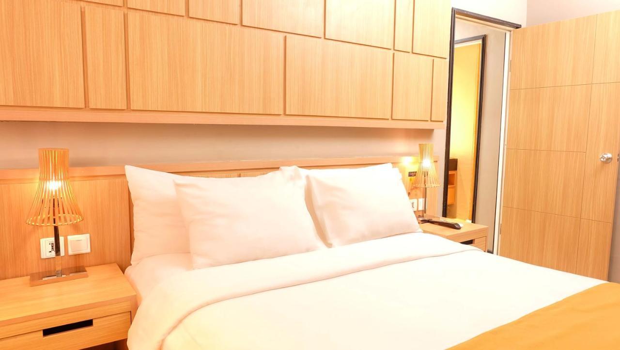 Golden Tulip Balikpapan Hotel & Suites Exteriör bild