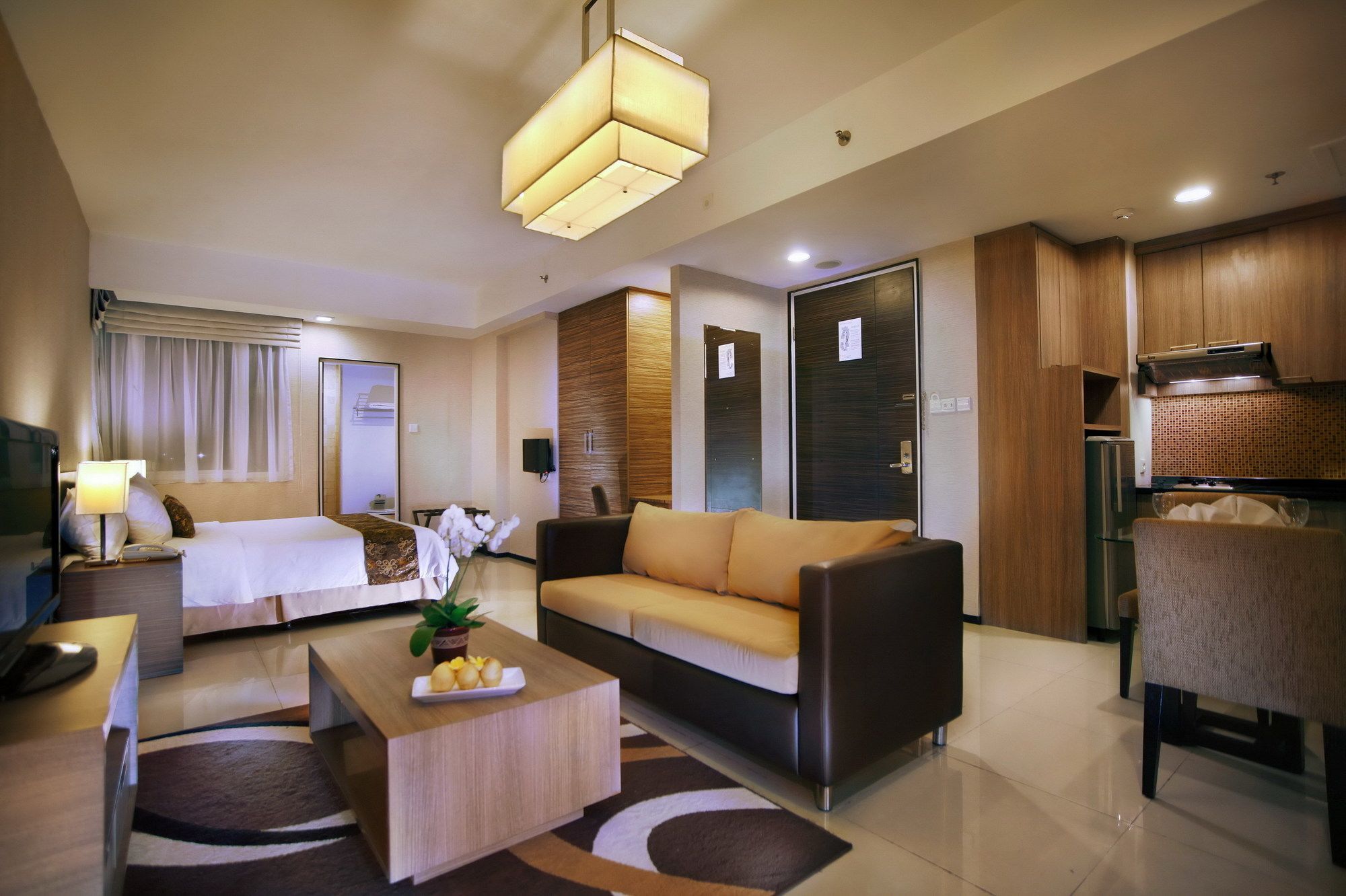 Golden Tulip Balikpapan Hotel & Suites Exteriör bild